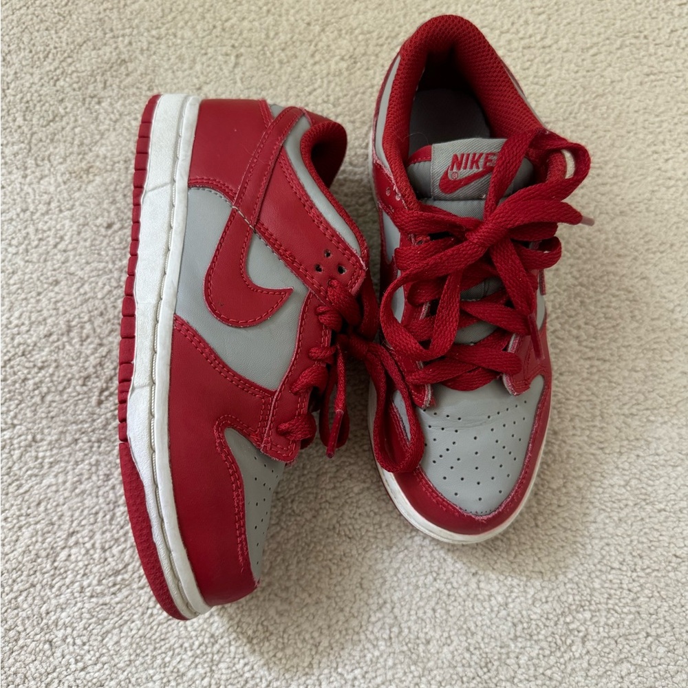 Kids nike shoes size 13